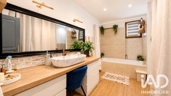Maison à vendre 6 pièces 200 m² Caromb