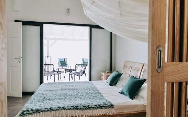 Maison à vendre    6 pièces •  Bouillante