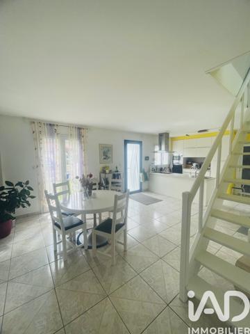 Maison à vendre 4 pièces 126,6 m² Saint-Pryvé-Saint-Mesmin