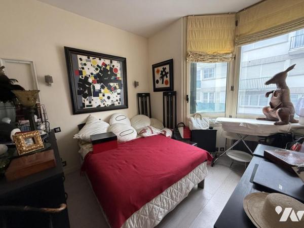 VENTE EN VIAGER APPARTEMENT HYPER CENTRE DINARD VUE MER JARDIN PRIVATIF PLACE DE PARKING EN SOUS SOL