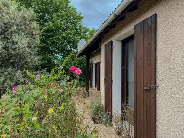 A VENDRE MAISON AVEC TERRAIN VALENCE 26000 , Valence