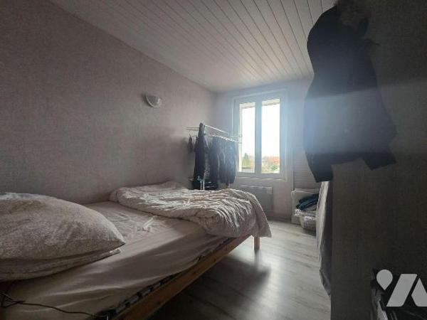 Immeuble à Vente à Anzin (59410) en Nord (59)

Venez découvrir cet immeuble de rapport compre...