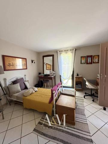 Villa T5 137 m² + garage 18 m² / 746 m² arboré