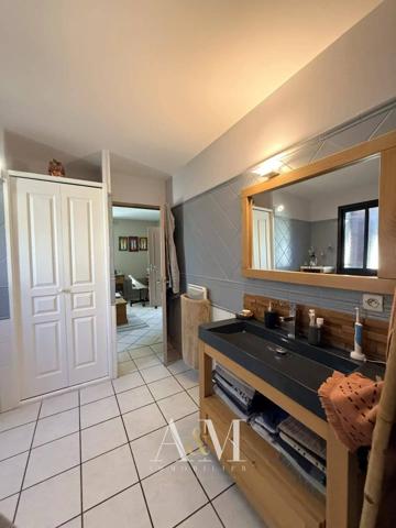 Villa T5 137 m² + garage 18 m² / 746 m² arboré