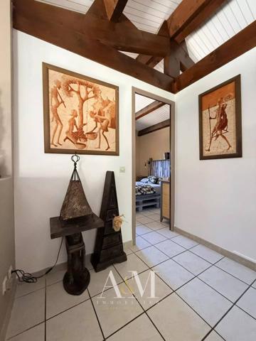 Villa T5 137 m² + garage 18 m² / 746 m² arboré