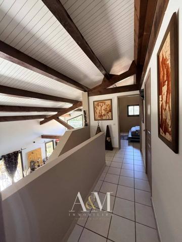 Villa T5 137 m² + garage 18 m² / 746 m² arboré