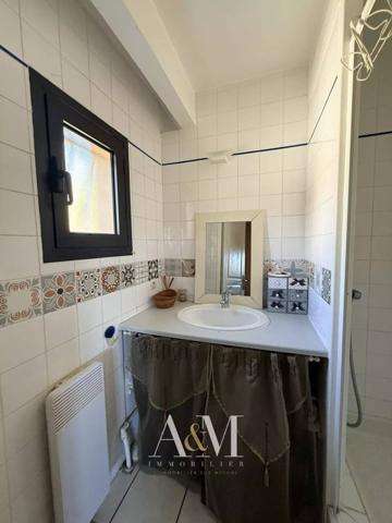 Villa T5 137 m² + garage 18 m² / 746 m² arboré