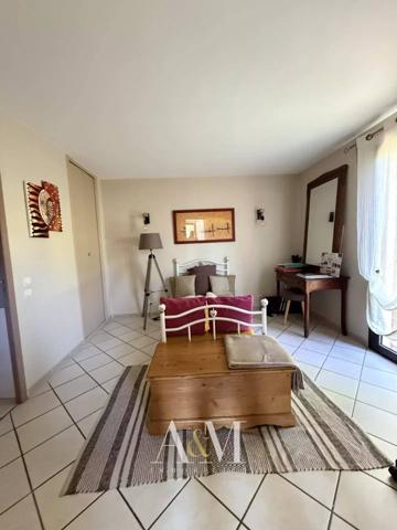 Villa T5 137 m² + garage 18 m² / 746 m² arboré