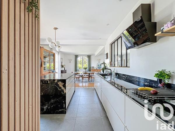 Maison à vendre 10 pièces 250 m² Villenave-d'Ornon