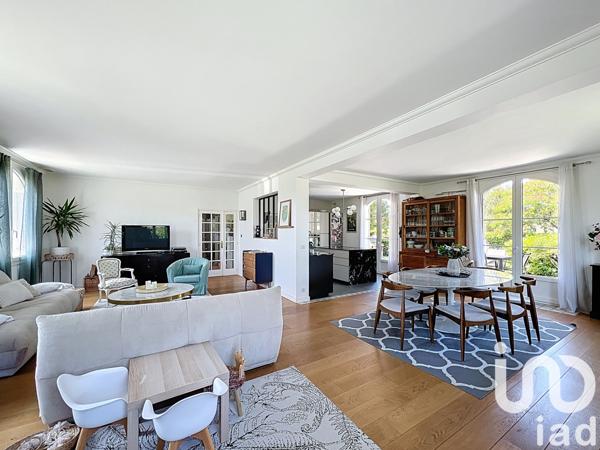 Maison à vendre 10 pièces 250 m² Villenave-d'Ornon