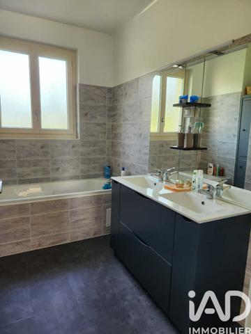 Maison à vendre 6 pièces 147 m² Favars