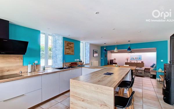 Maison à vendre    6 pièces • 180 m2 Saint-Laure