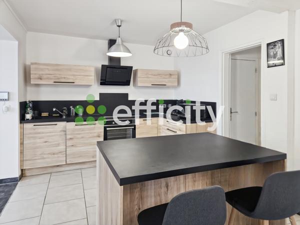 Maison
         4 pièces
        - 73 m² 199 000 € *