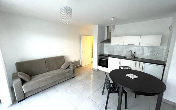 Appartement à vendre    2 pièces • 28 m2 Reims