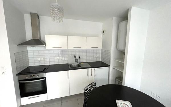 Appartement à vendre    2 pièces • 28 m2 Reims