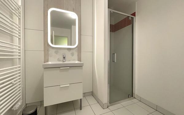 Appartement à vendre    2 pièces • 28 m2 Reims