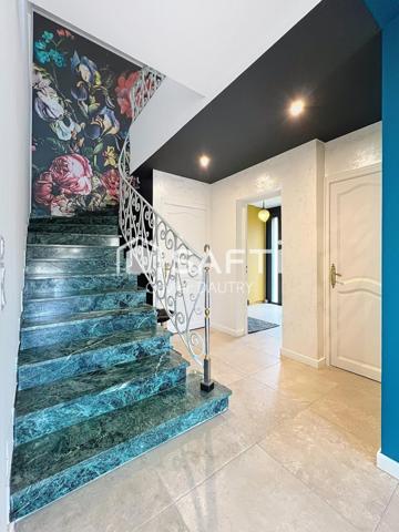 Villa rénovée 278 m²  + T2 Indépendant – Fort potentiel – Piscine