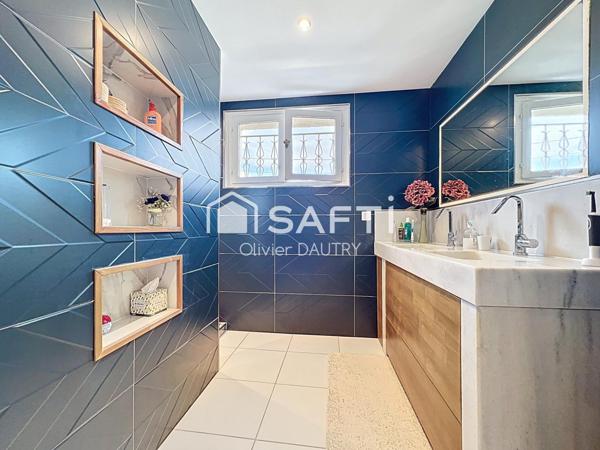 Villa rénovée 278 m²  + T2 Indépendant – Fort potentiel – Piscine