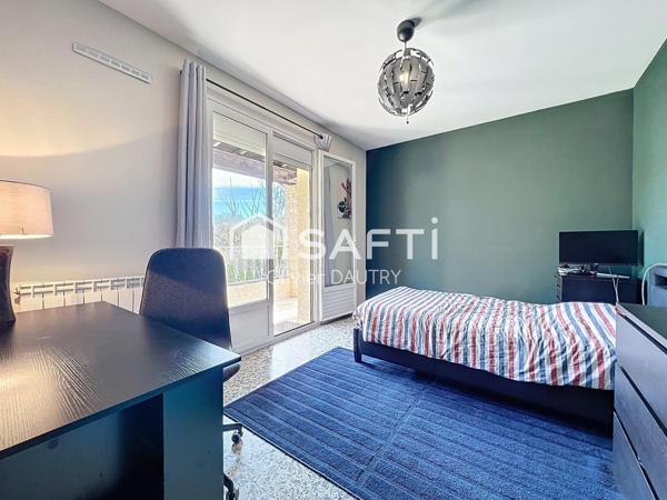 Villa rénovée 278 m²  + T2 Indépendant – Fort potentiel – Piscine