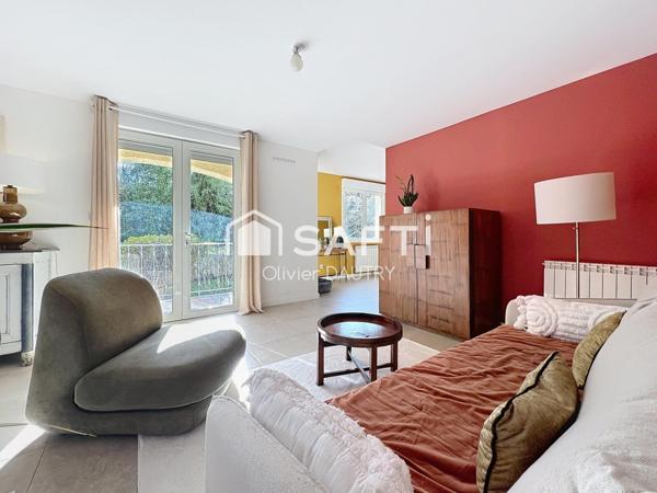 Villa rénovée 278 m²  + T2 Indépendant – Fort potentiel – Piscine