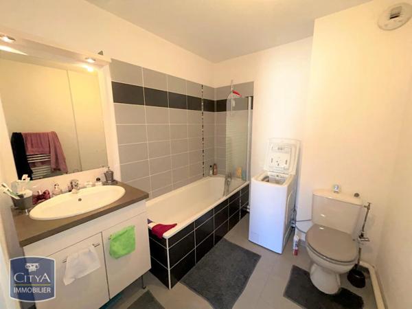 Appartement à louer 2 pièces 43.76m²