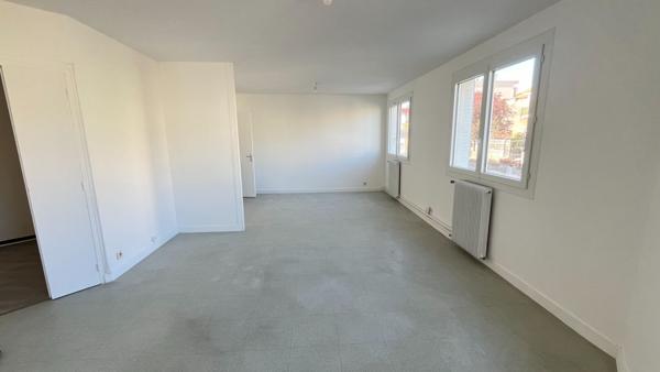 Appartement Clermont Ferrand 3 pièce(s) 76.78 m2