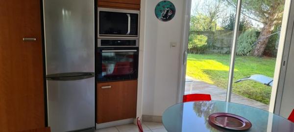 Maison plain-pied Dompierre-sur-Mer 172.49 m²