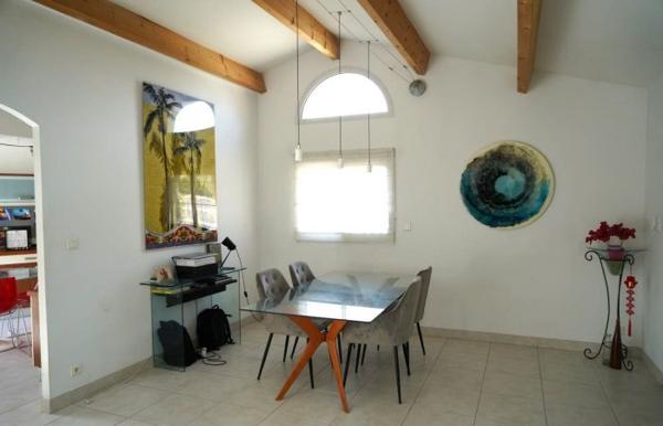 Maison plain-pied Dompierre-sur-Mer 172.49 m²