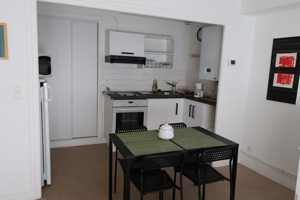 Appartement Thiers 1 pièce(s) 35 m2 - 45 Rue des Docteurs Dumas