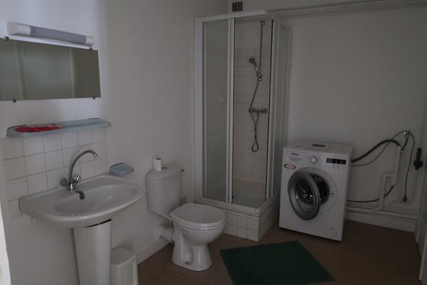 Appartement Thiers 1 pièce(s) 35 m2 - 45 Rue des Docteurs Dumas