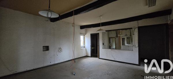 Immeuble à vendre 211 m² Éveux