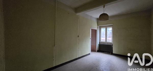 Immeuble à vendre 211 m² Éveux