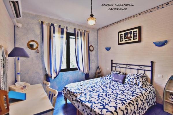 CUERS - VILLA STYLE MAS PROVENCAL 7 PIECES DONT 4 CHAMBRES ET 1 BUREAU - IMMENSE GARAGE - GRANDE REMISE - JARDIN PAYSAGE 2272 M² AVEC PISCINE, JACUZZI ET POOL HOUSE