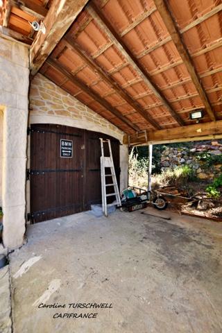 CUERS - VILLA STYLE MAS PROVENCAL 7 PIECES DONT 4 CHAMBRES ET 1 BUREAU - IMMENSE GARAGE - GRANDE REMISE - JARDIN PAYSAGE 2272 M² AVEC PISCINE, JACUZZI ET POOL HOUSE