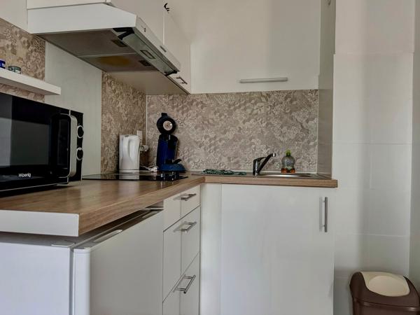 Villeneuve-sur-Lot (47300) Villeneuve-sur-Lot, dans résidence sécurisée , T1 bis rénové avec clim.