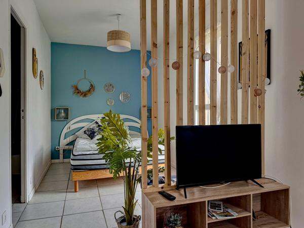 Villeneuve-sur-Lot (47300) Villeneuve-sur-Lot, dans résidence sécurisée , T1 bis rénové avec clim.