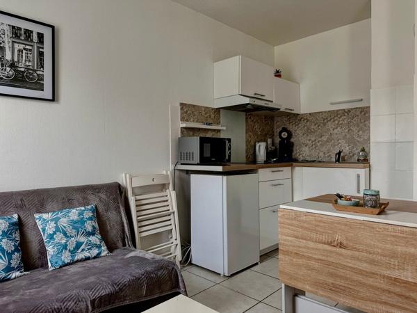 Villeneuve-sur-Lot (47300) Villeneuve-sur-Lot, dans résidence sécurisée , T1 bis rénové avec clim.