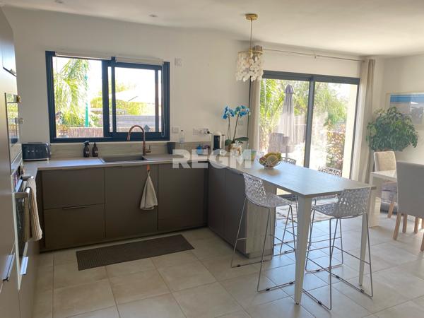 Saint-Jean-Lasseille (66300) 66300 saint jean lasseille proche Perpignan villa 4 pièces avec jardin et garage