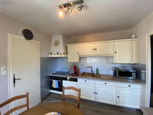 Maison à vendre à Lafeuillade-en-Vézie dans le Cantal (15130), ref : 15061-19