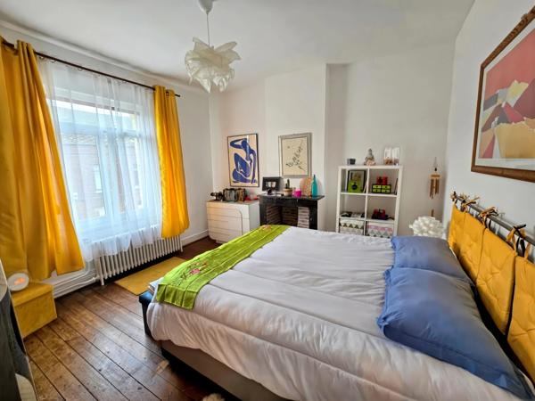 HIRSON (02) - 🏡 Vente maison individuelle, avec 3 chambres 🛏️🛏️🛏️, garage 🚗, cour et terrain ☘️