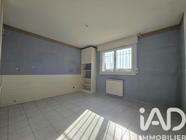 Maison à vendre 5 pièces 164 m² Entraigues-sur-la-Sorgue