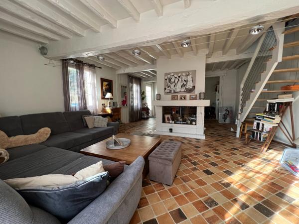 MAGNIFIQUE LONGERE A OISEME