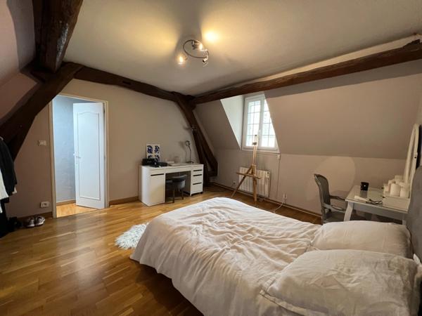 MAGNIFIQUE LONGERE A OISEME