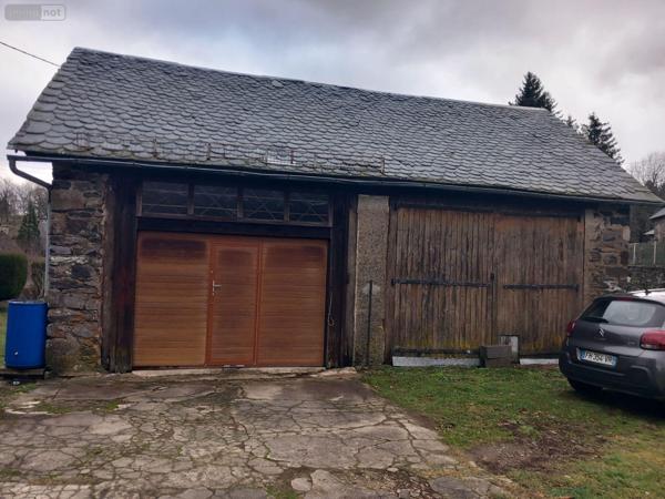 Maison rurale à vendre à Marcenat dans le Cantal (15190), ref : FG/2132