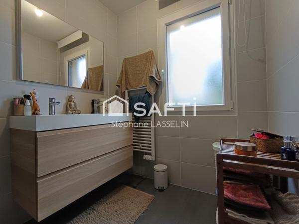 Maison spacieuse récente et Moderne