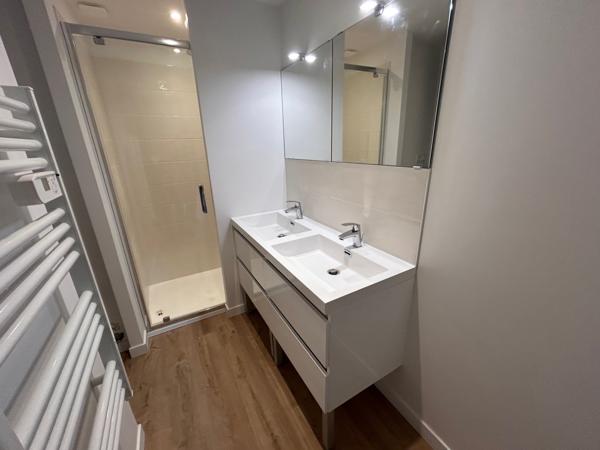 Location Appartement 4 pièces - TROIS QUARTIERS