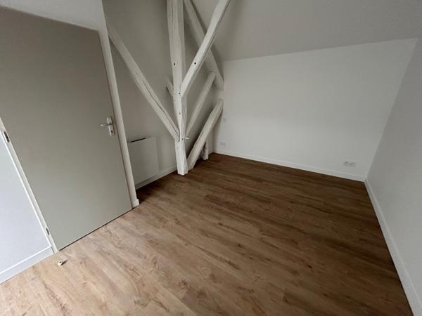 Location Appartement 4 pièces - TROIS QUARTIERS