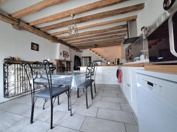À vendre - Maison individuelle, 7 pièces située à Oisseau-le-Petit (72610)