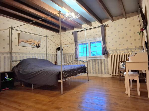 À vendre - Maison individuelle, 7 pièces située à Oisseau-le-Petit (72610)