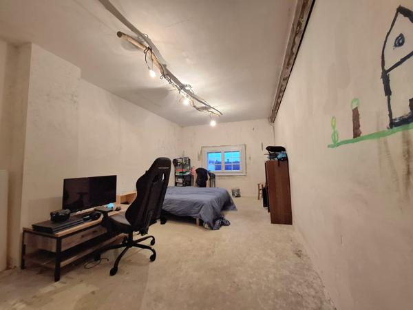 À vendre - Maison individuelle, 7 pièces située à Oisseau-le-Petit (72610)